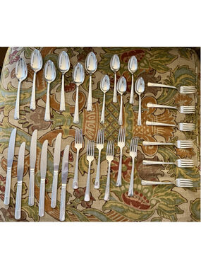Vintage 1939 International Silver Embassy Bouquet Silverplate Flatware Set 30 Pc